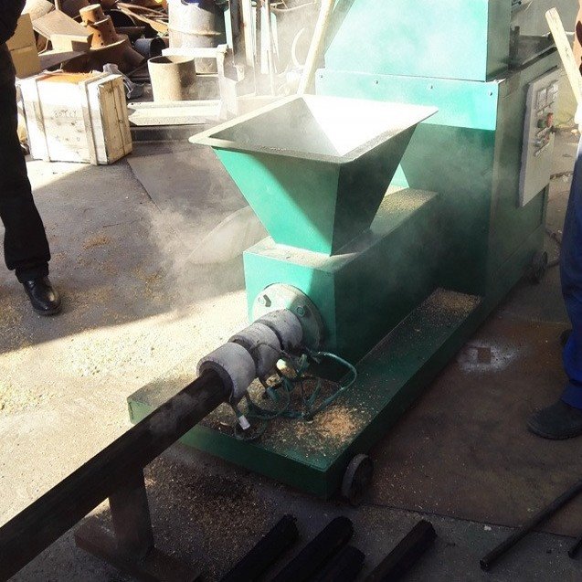 Sawdust briquette machine (4)