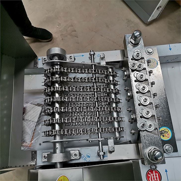 Automatic Fish Internal Organs Gutting Killing Cleaning Cutting Machine